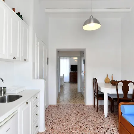 Kastro Traditional House Apartment Parikia (Paros)