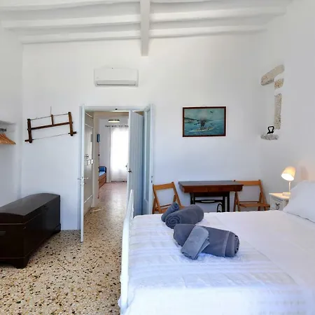 Apartment Kastro Traditional House Páros
